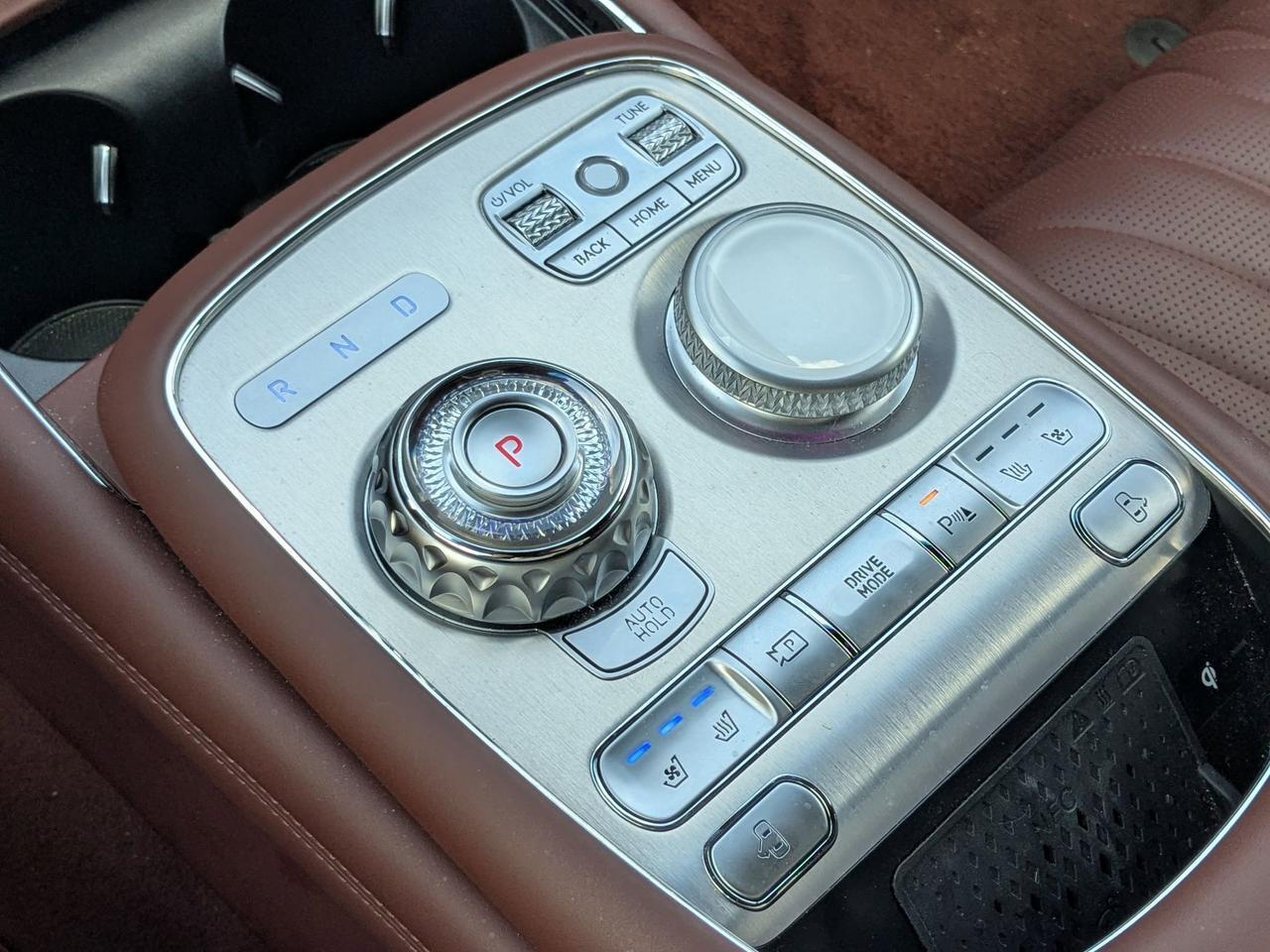 2023 Genesis G90 e-SC