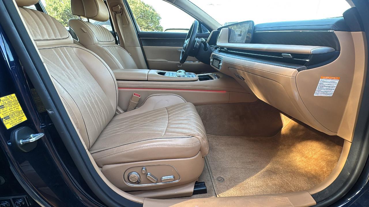 2023 Genesis G90 e-SC  Selma TX