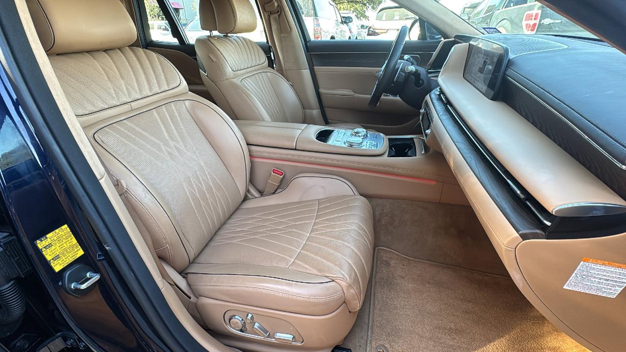 2023 Genesis G90 e-SC  Selma TX