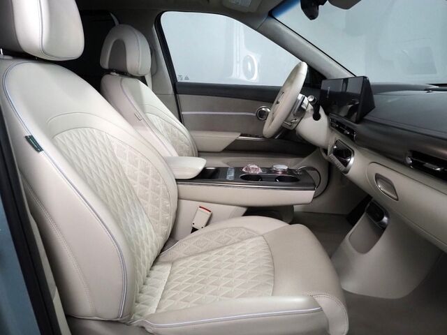 2023 Genesis GV60 Performance AWD *HEADS-UP DISPLAY, NAVIGATION, ADAPTIVE CRUISE, 360 CAMERAS, PANO MOONROOF, NAPPA LEATHER, CLIMATE SEATS, HEATED STEERING, BANG & OLUFSEN, WIRELESS CHARGING, ANDROID & APPLE Round Rock TX