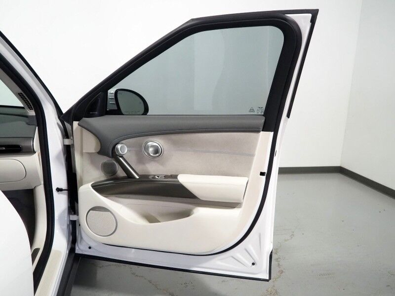 2023 Genesis GV60 Performance AWD *HEADS-UP DISPLAY, NAVIGATION, ADAPTIVE CRUISE, 360 CAMERAS, PANO MOONROOF, NAPPA LEATHER, CLIMATE SEATS, HEATED STEERING, BANG & OLUFSEN, WIRELESS CHARGING, ANDROID & APPLE Round Rock TX