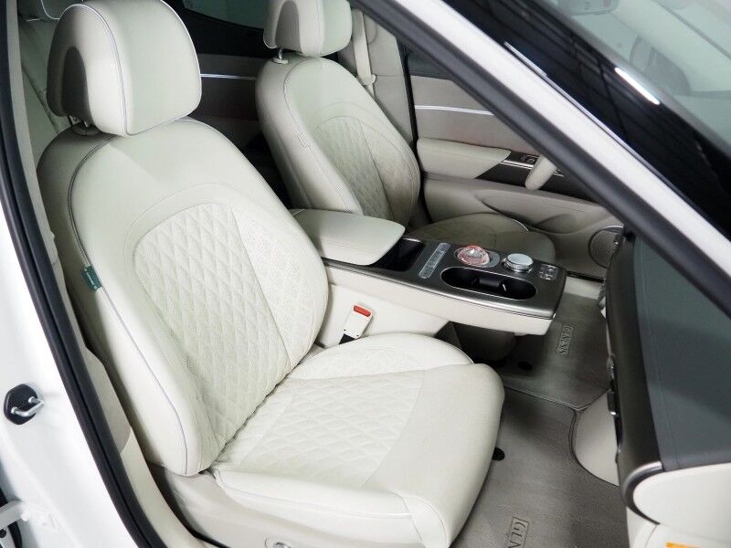 2023 Genesis GV60 Performance AWD *HEADS-UP DISPLAY, NAVIGATION, ADAPTIVE CRUISE, 360 CAMERAS, PANO MOONROOF, NAPPA LEATHER, CLIMATE SEATS, HEATED STEERING, BANG & OLUFSEN, WIRELESS CHARGING, ANDROID & APPLE