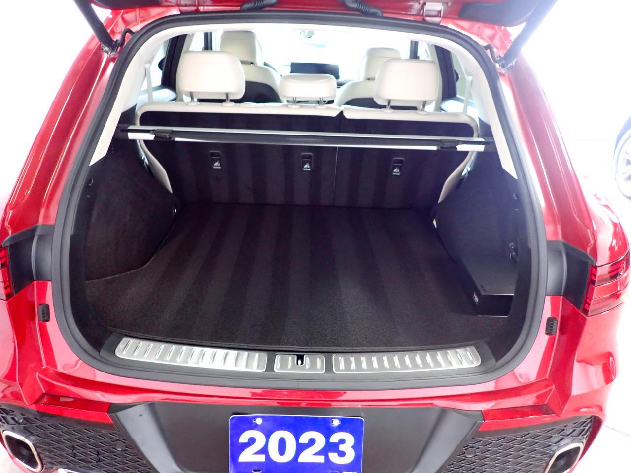 2023 Genesis GV70 2.5T Advanced AWD LEATHER NAVI SUNROOF Listowel ON
