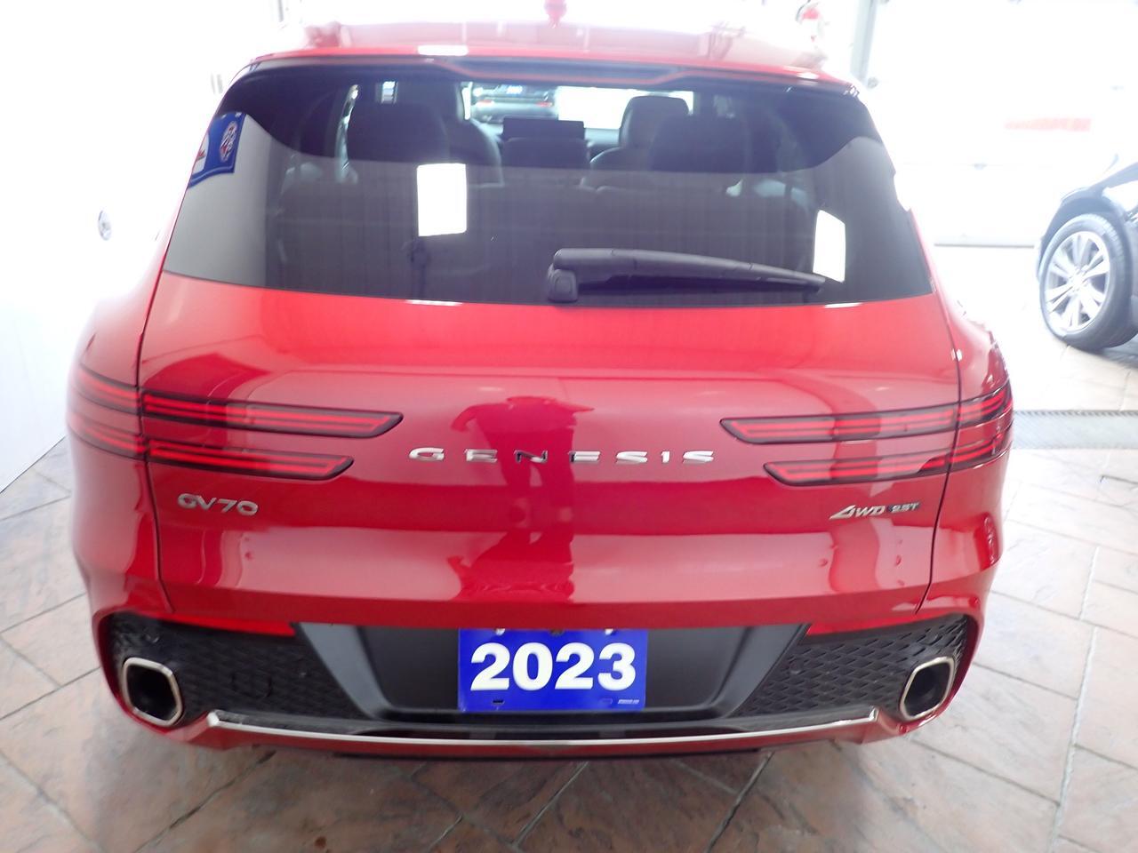2023 Genesis GV70 2.5T Advanced AWD LEATHER NAVI SUNROOF Listowel ON