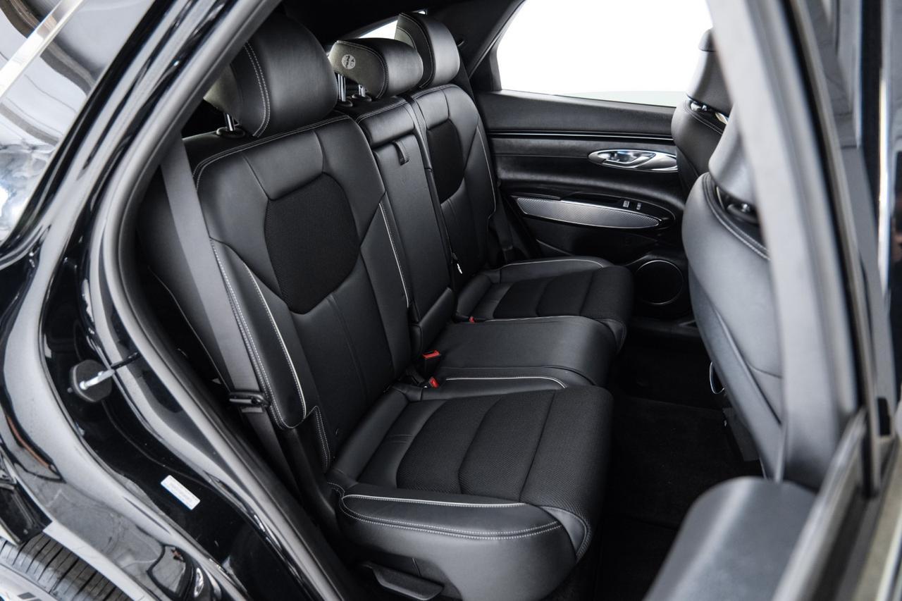 2023 Genesis GV70 3.5T AWD SPORT BLIND SPOT LANE KEEPING ASSIST FORWARD COLLISION Carrollton TX