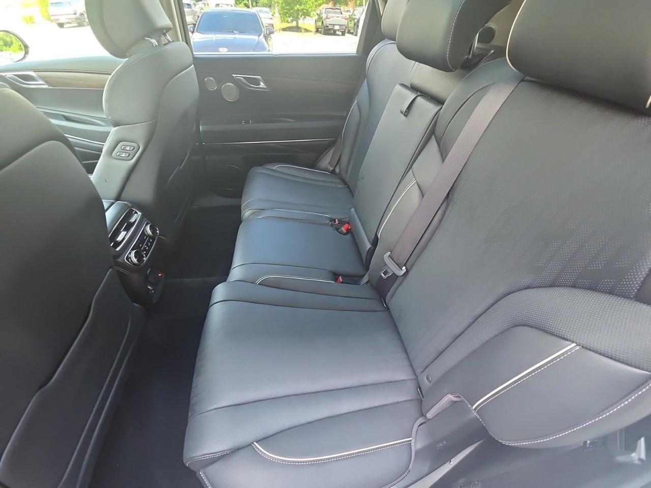 2023 Genesis GV80 3.5T Advanced + Waldorf MD