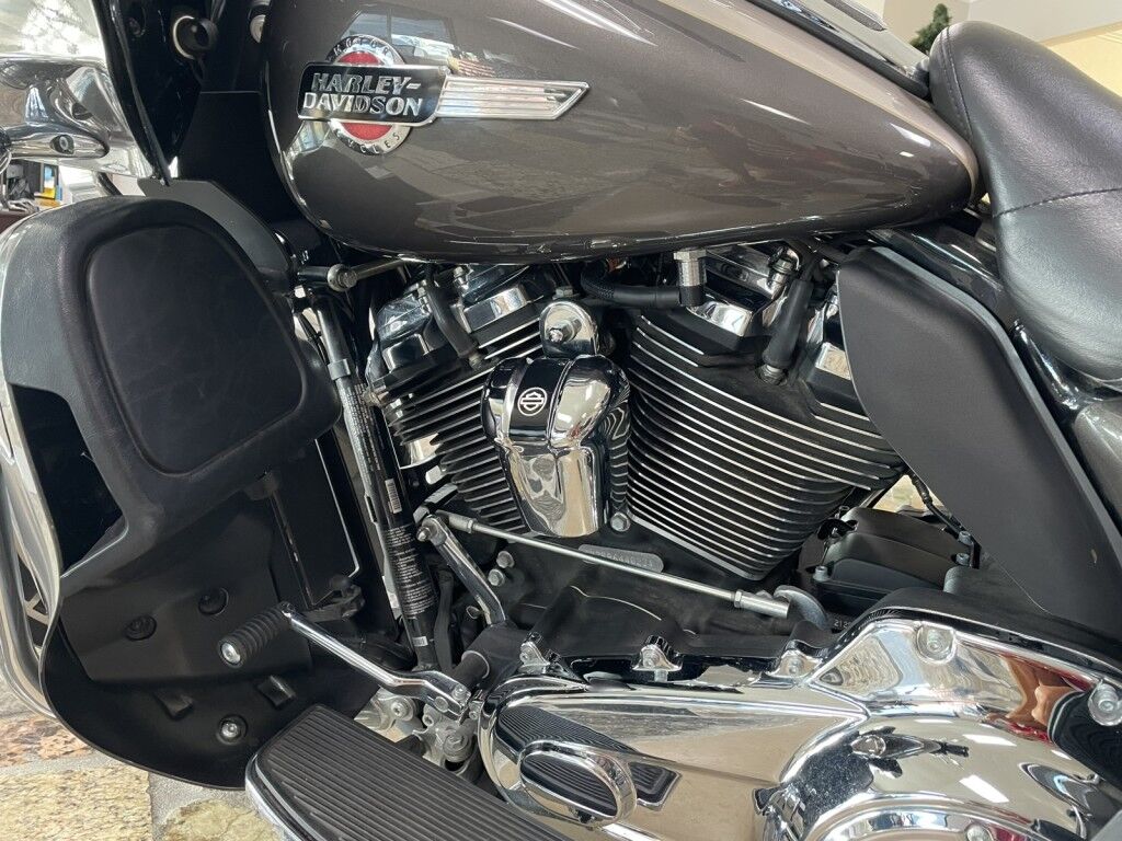 2023 Harley Davidson ROAD GLIDE LIMITED TRADE IN~SAVE THOUSANDS VS A HARLEY DEALERSHIP~SHIPPING AVAILABL Sarasota FL