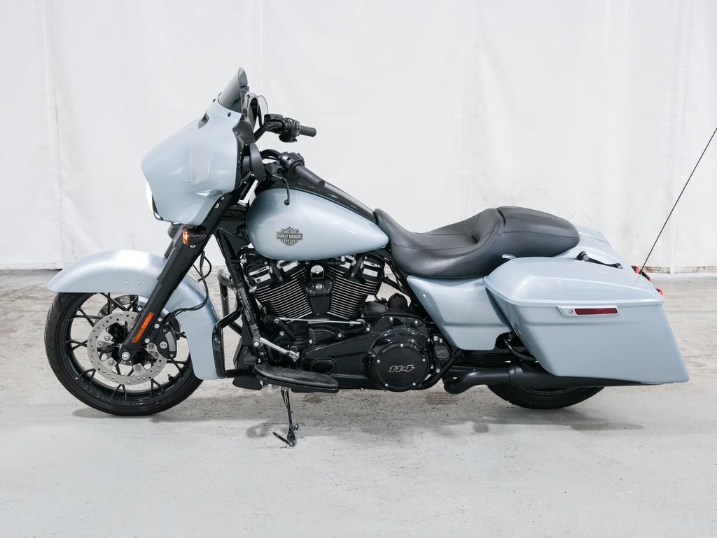 2023 Harley-Davidson Street Glide Special