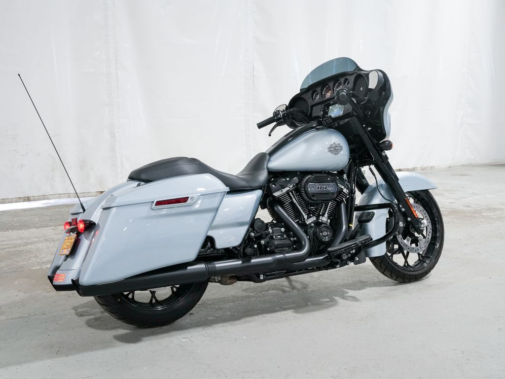 2023 Harley-Davidson Street Glide Special