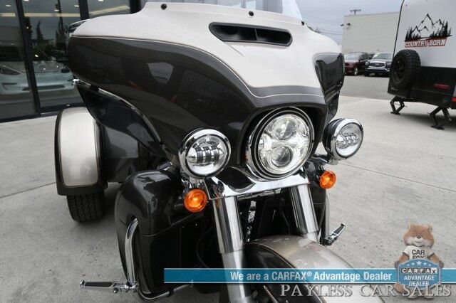 2023 Harley Davidson Tri Glide Ultra / 114 CI Engine / 6-Speed Manual / Navigation / Boom! Box GTS Speakers / Bluetooth / Keyless Start / Cruise Control / 42 MPG / Only 2K Miles Anchorage AK