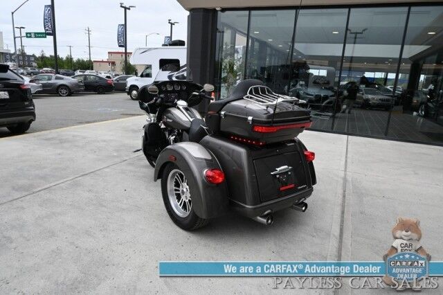 2023 Harley Davidson Tri Glide Ultra / 114 CI Engine / 6-Speed Manual / Navigation / Boom! Box GTS Speakers / Bluetooth / Keyless Start / Cruise Control / 42 MPG / Only 2K Miles Anchorage AK