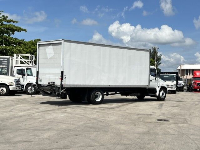 2023 Hino L6 26&apos; Dry Box Truck with 2,500 lb Lift Gate Miami FL