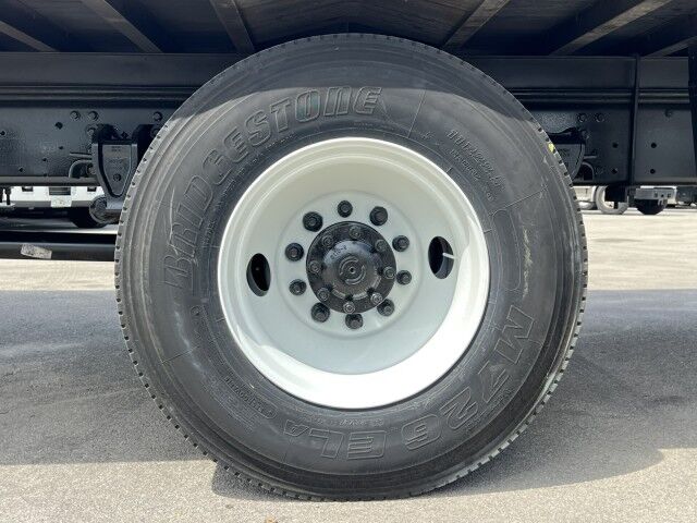 2023 Hino L6 26&apos; Dry Box Truck with 2,500 lb Lift Gate Miami FL