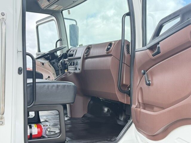 2023 Hino L6 26' Dry Box Truck with 3,000 lb. Lift Gate Homestead FL