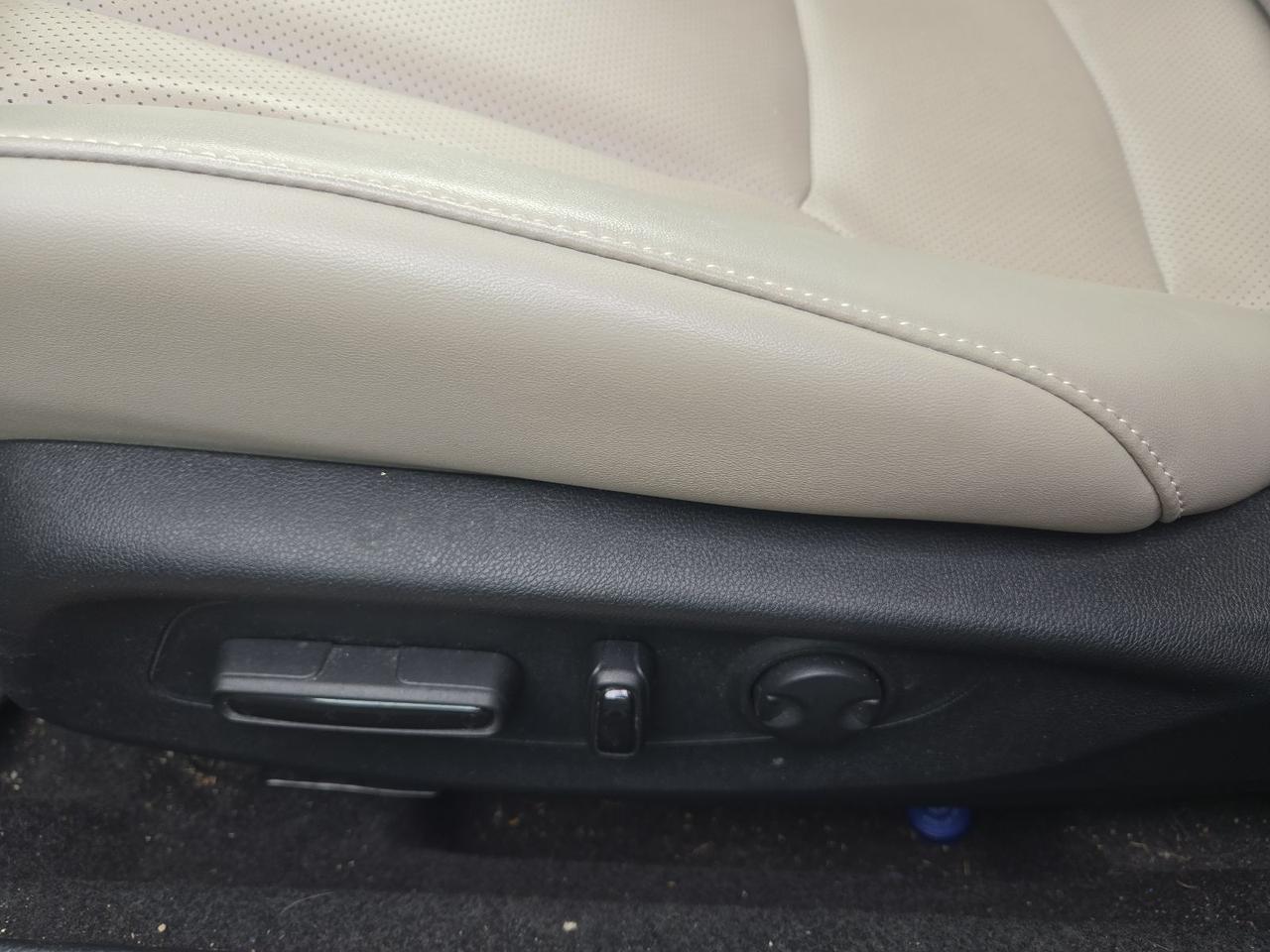 2023 Honda Accord Hybrid EX-L West Burlington IA