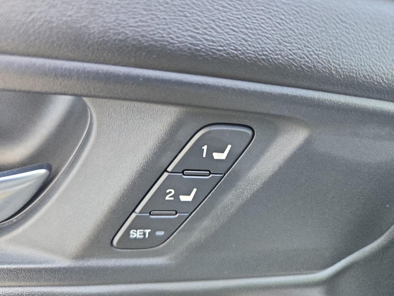 2023 Honda Accord Hybrid EX-L West Burlington IA