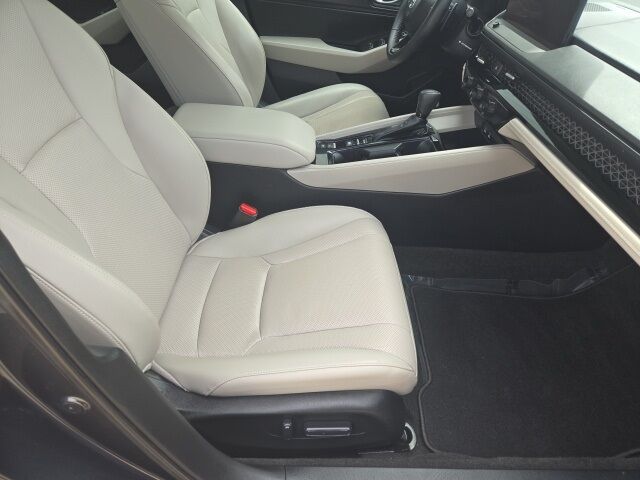 2023 Honda Accord Hybrid EX-L West Burlington IA