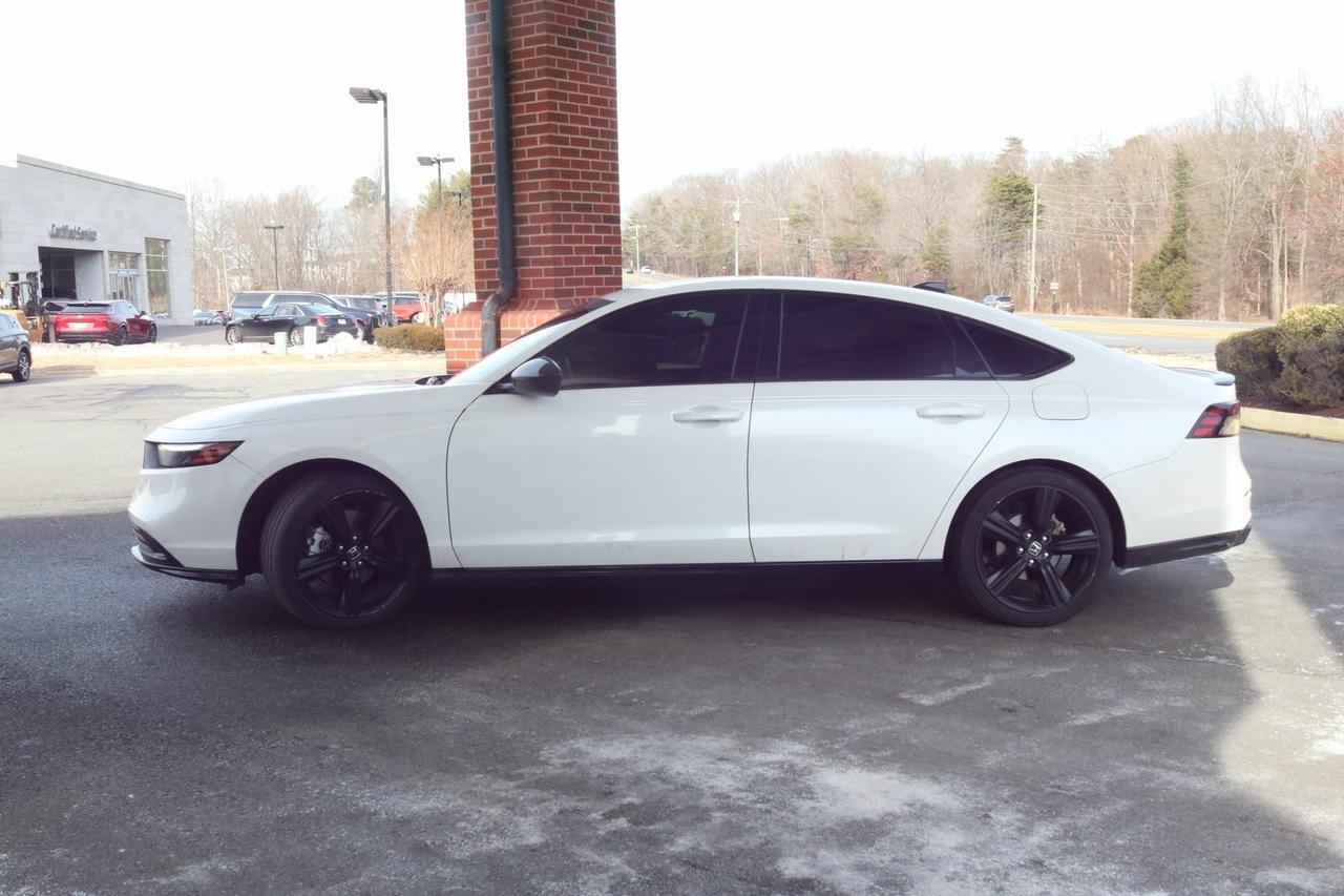 2023 Honda Accord Hybrid Sport-L Fredericksburg VA