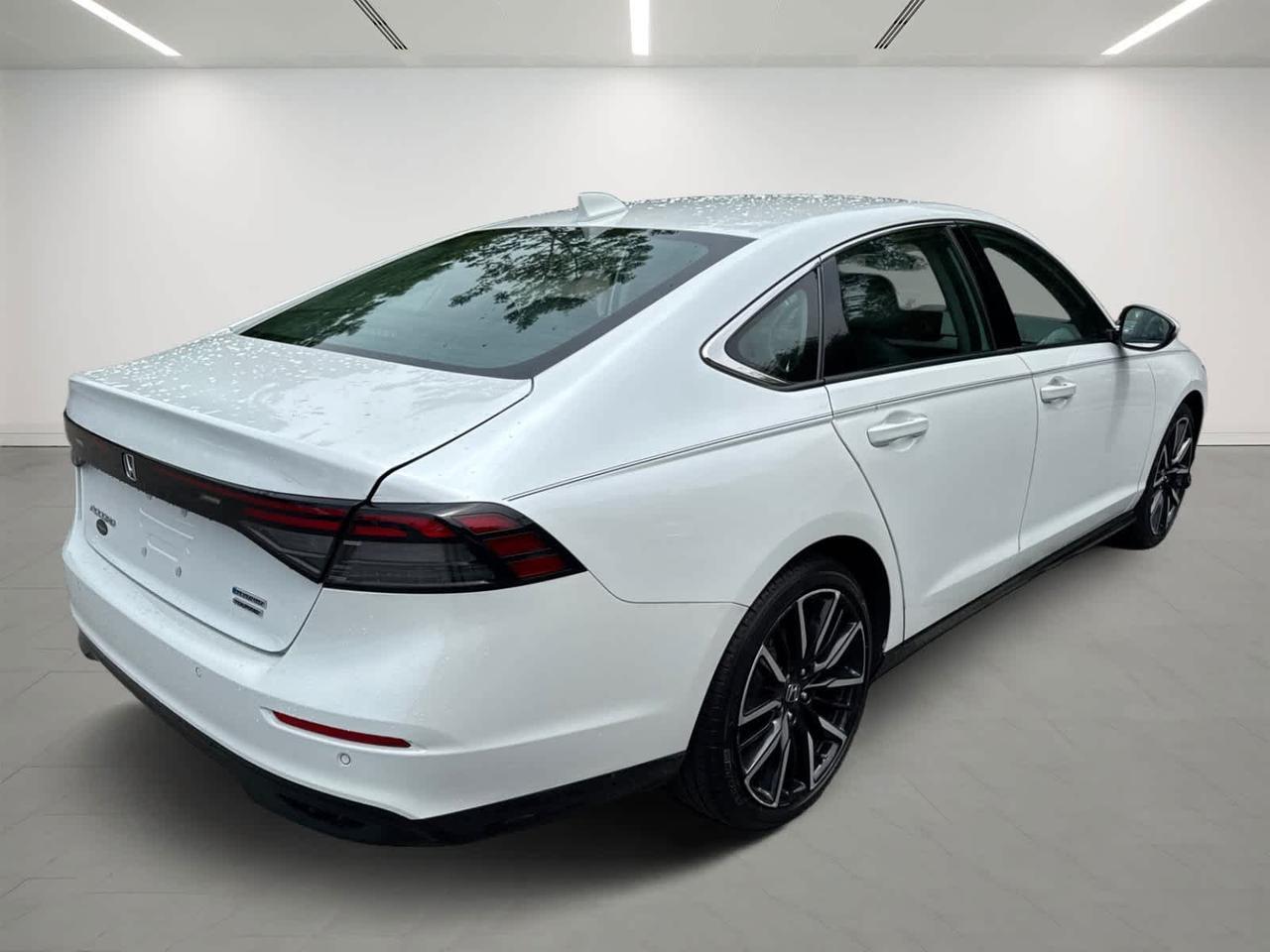 2023 Honda Accord Hybrid Touring Dartmouth MA