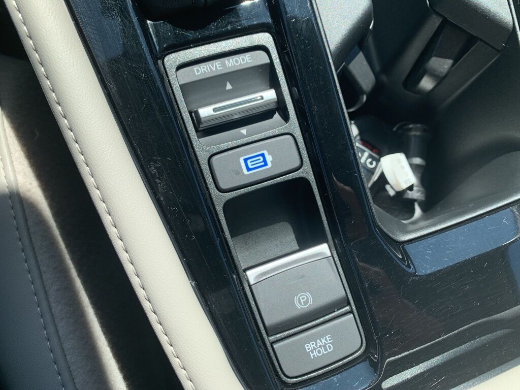 2023 Honda Accord Hybrid Touring Green Bay WI