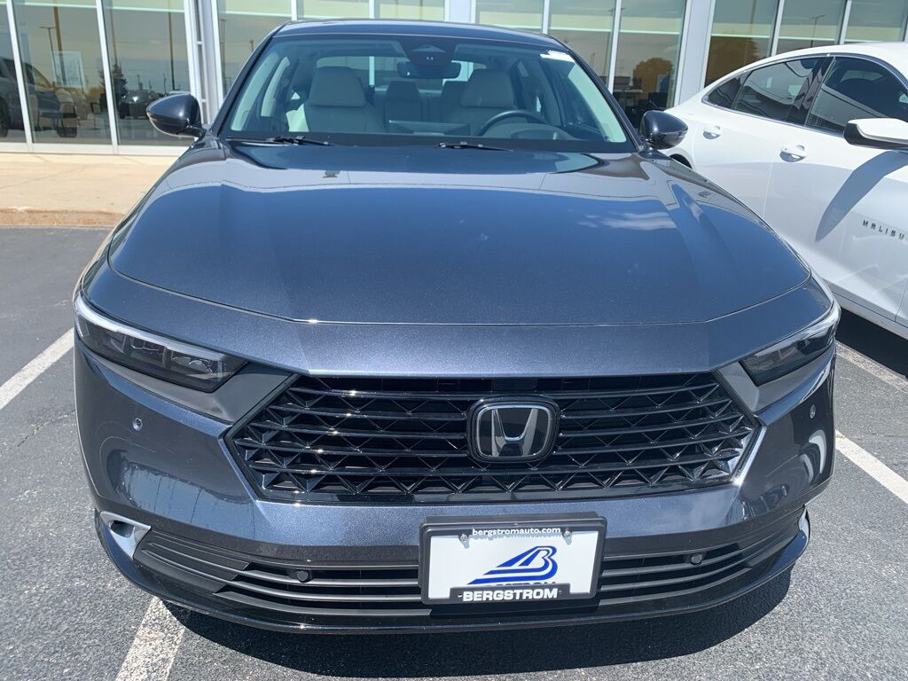 2023 Honda Accord Hybrid Touring Green Bay WI