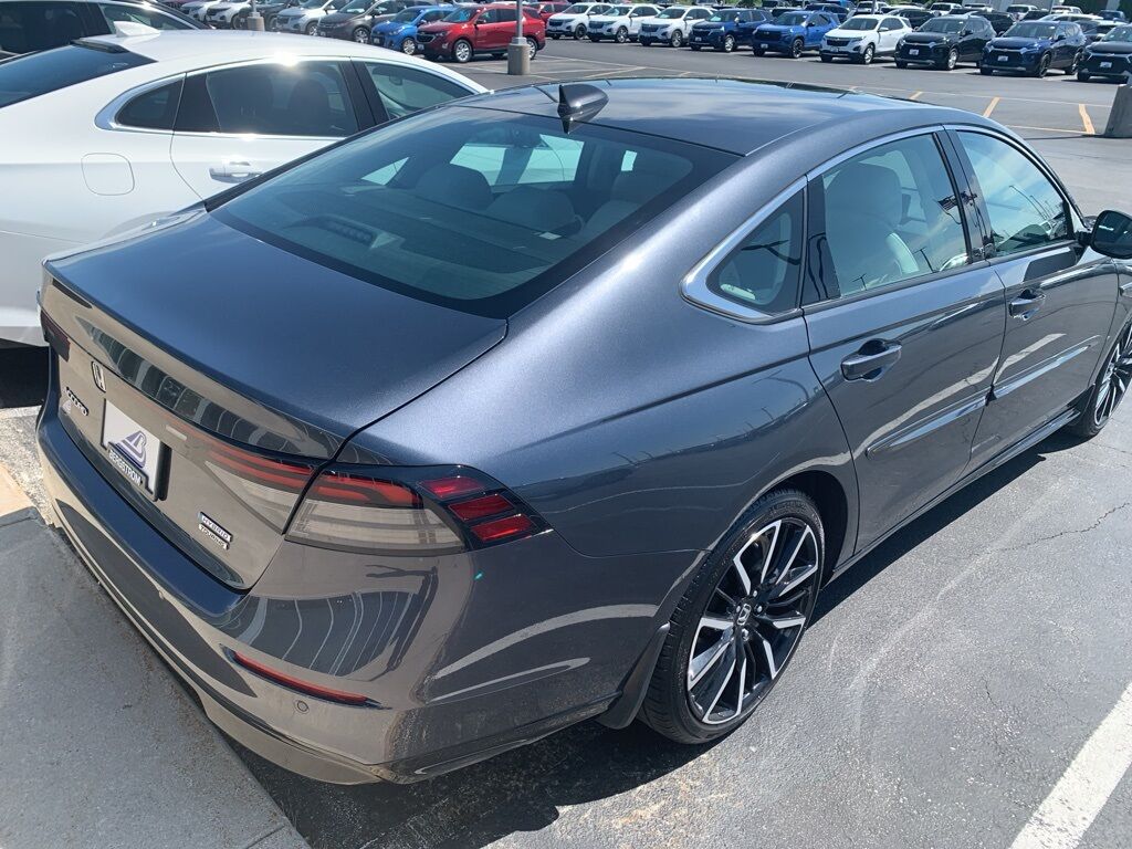 2023 Honda Accord Hybrid Touring Green Bay WI