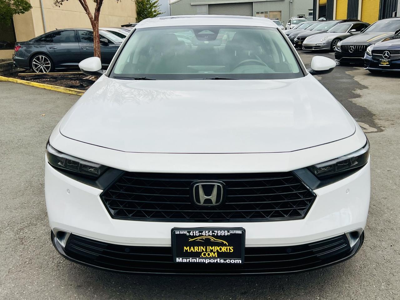 2023 Honda Accord Hybrid Touring photo 2