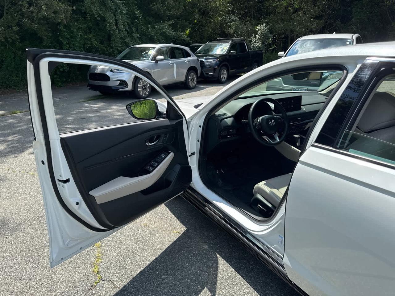 2023 Honda Accord Hybrid Touring Dartmouth MA