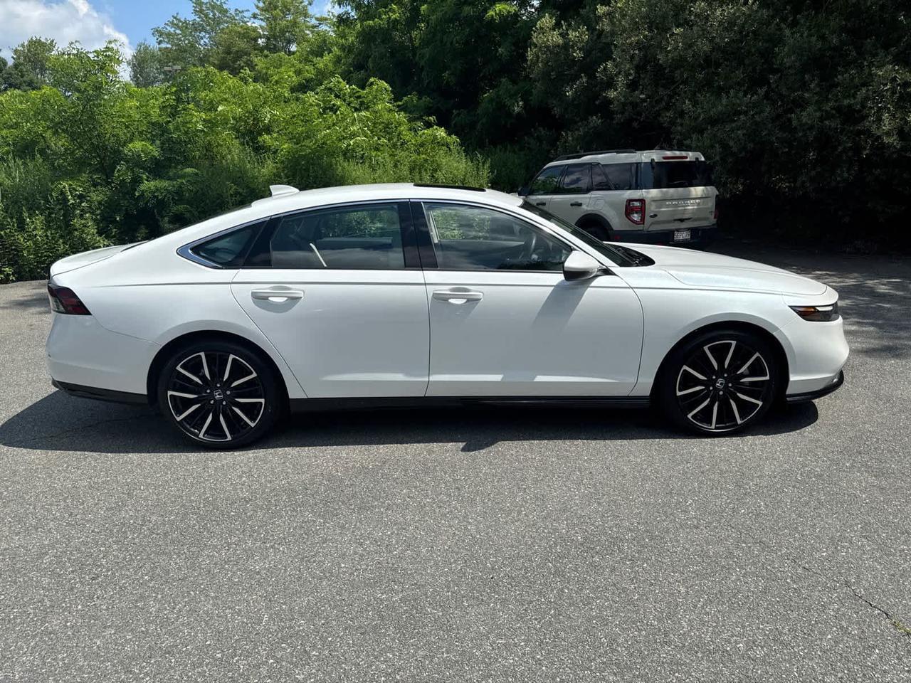 2023 Honda Accord Hybrid Touring Dartmouth MA