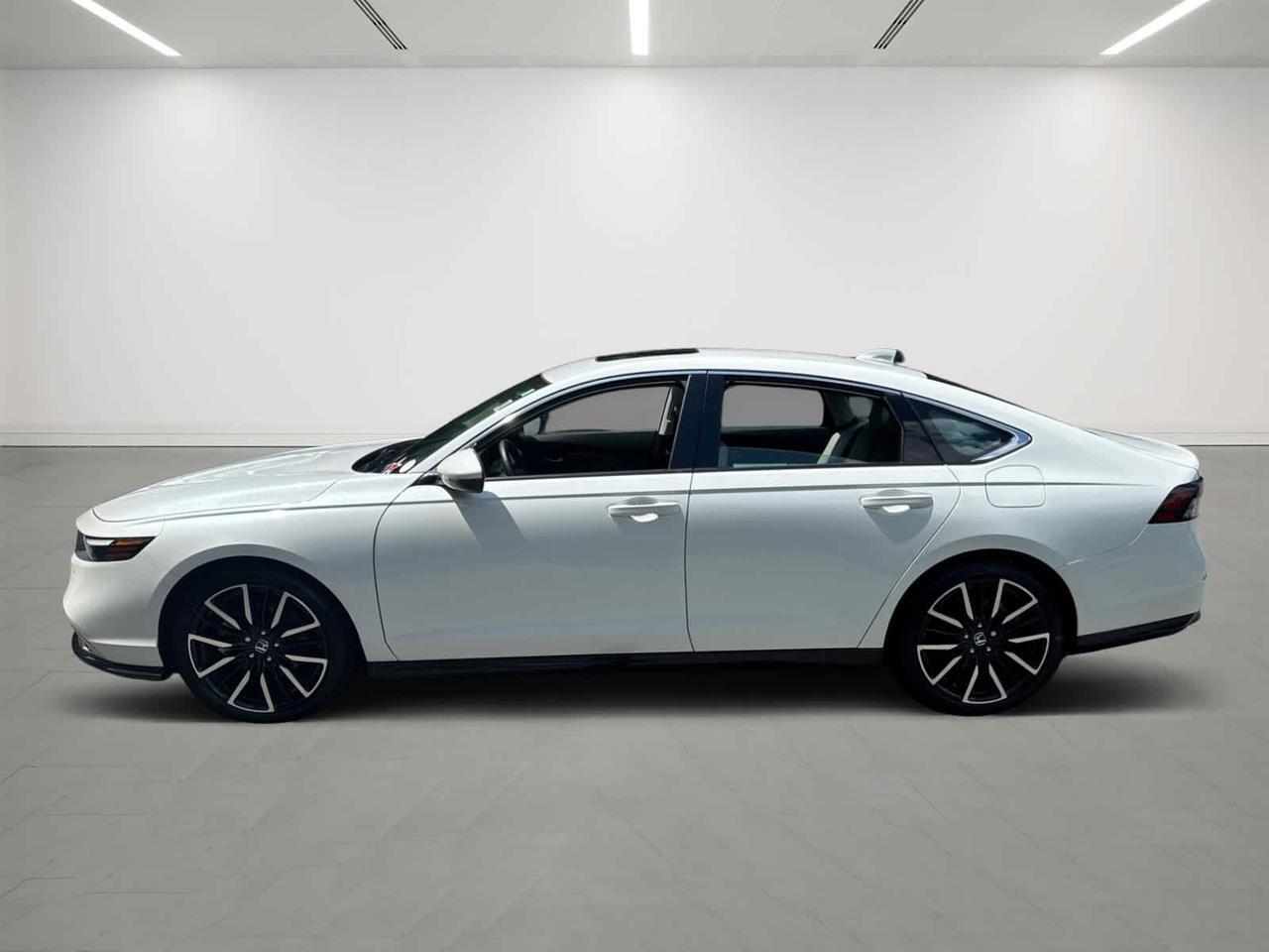 2023 Honda Accord Hybrid Touring Dartmouth MA