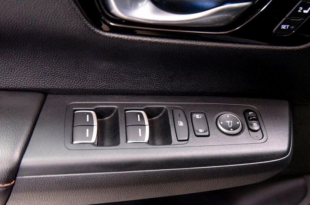 2023 Honda CR-V Hybrid Sport Touring Akron OH