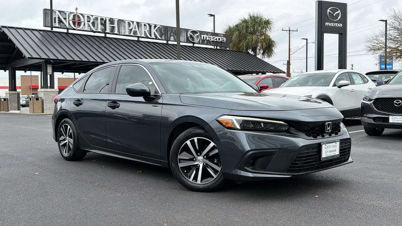 2023 Honda Civic Hatchback LX