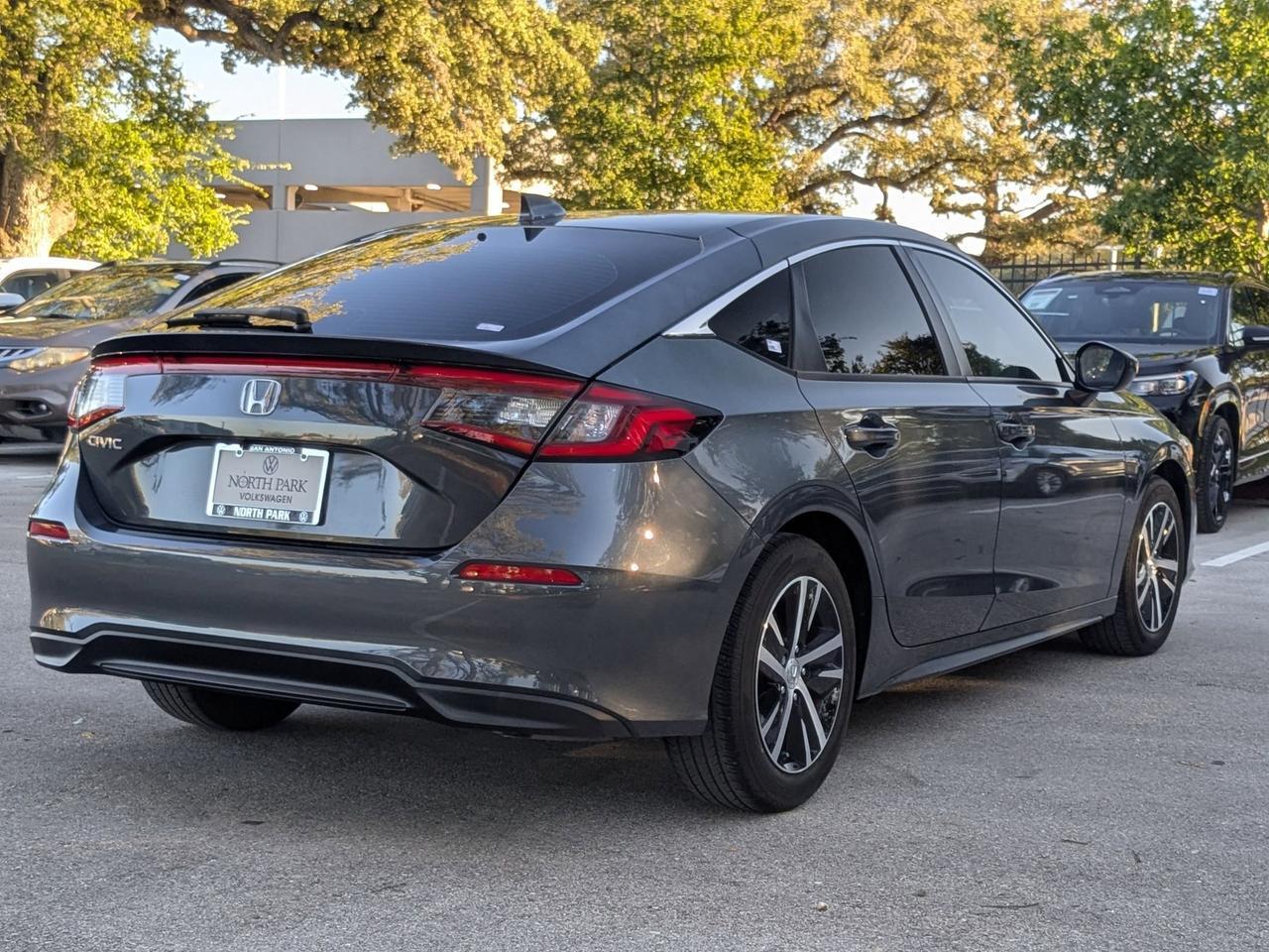 2023 Honda Civic Hatchback LX