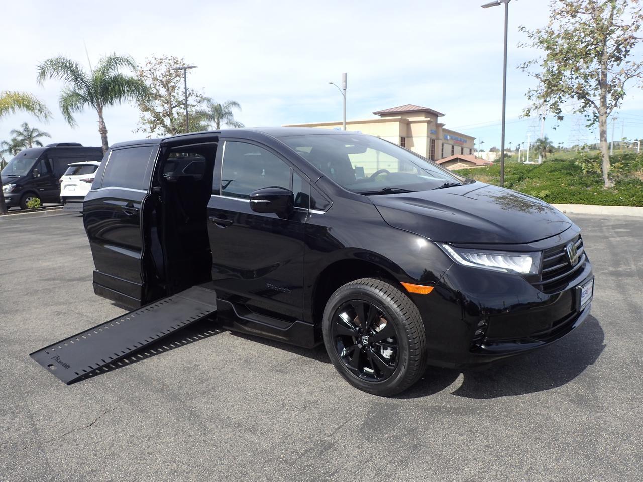 2023 Honda Odyssey Sport