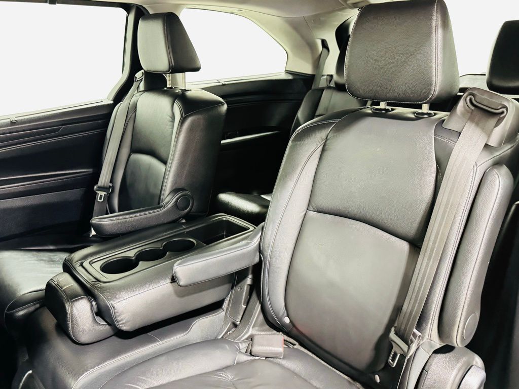 2023 Honda Odyssey Touring photo 21