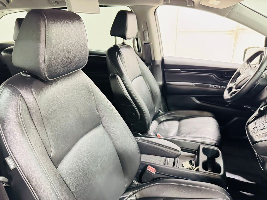 2023 Honda Odyssey Touring photo 34