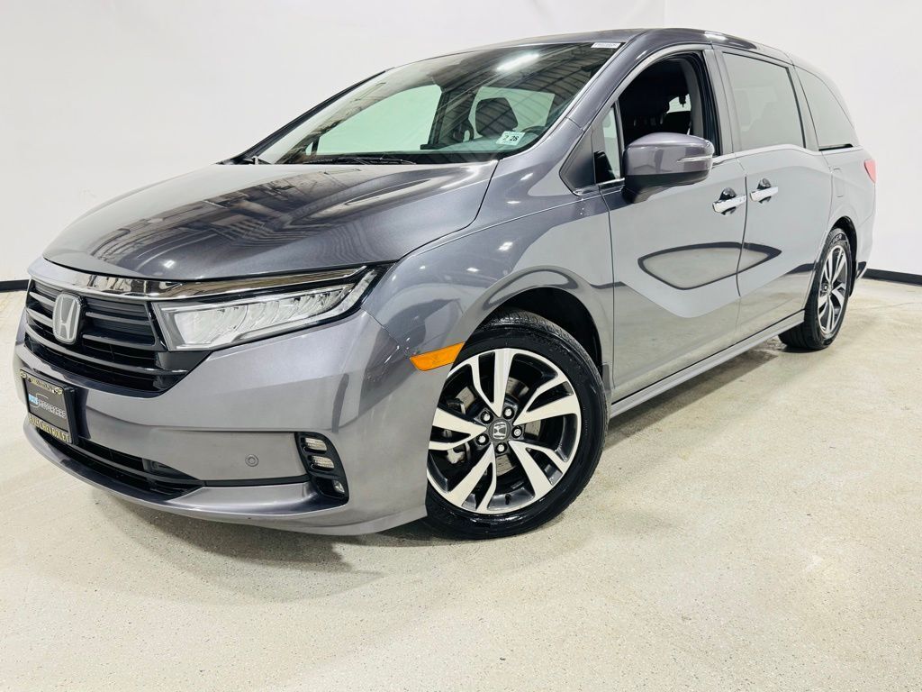 2023 Honda Odyssey Touring photo 16