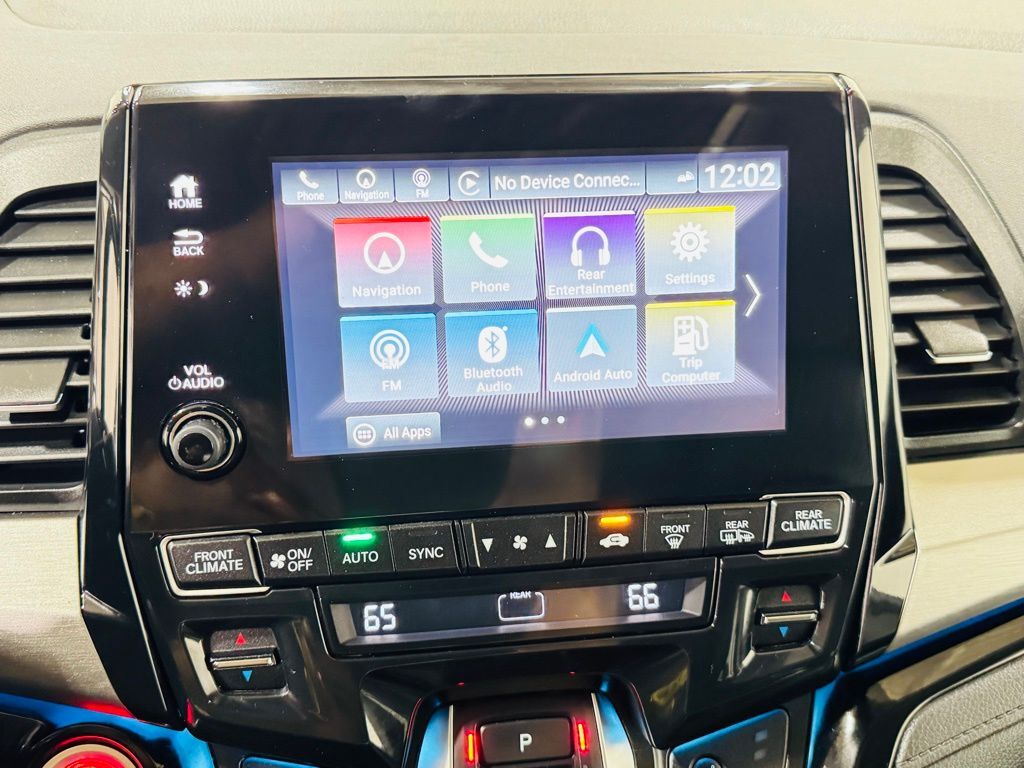2023 Honda Odyssey Touring photo 28