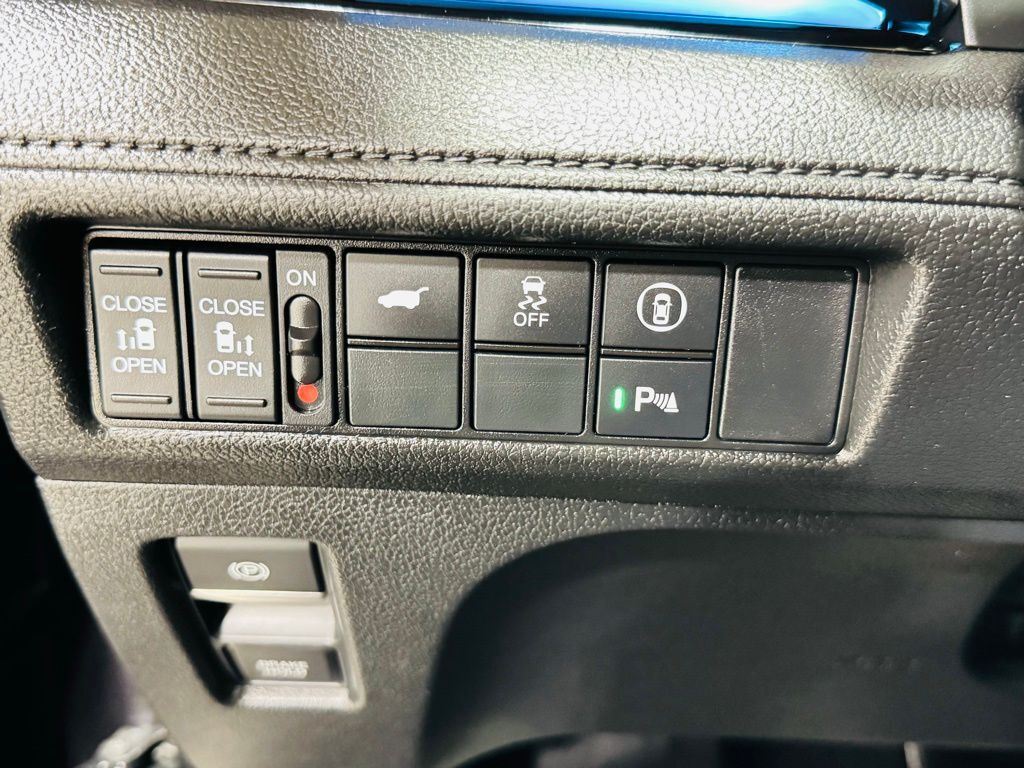 2023 Honda Odyssey Touring photo 46