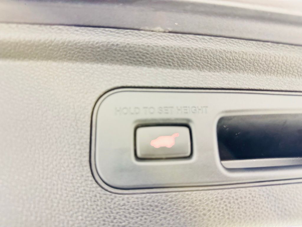 2023 Honda Odyssey Touring photo 37