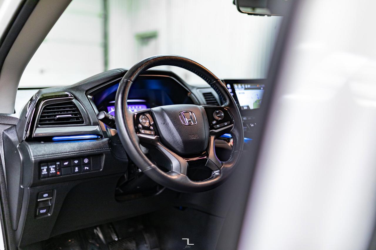 2023 Honda Odyssey Touring Leather Roof Nav DVD BCam Red Deer AB