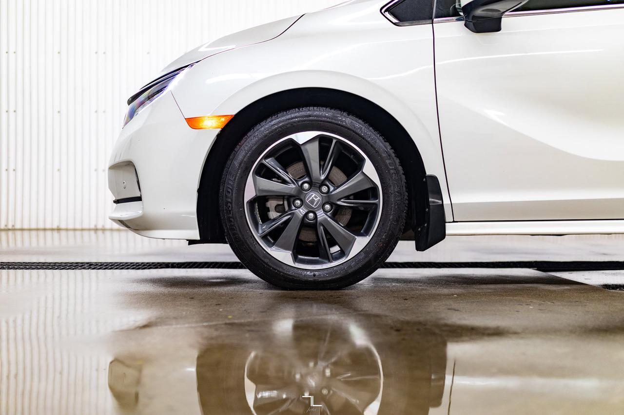 2023 Honda Odyssey Touring Leather Roof Nav DVD BCam Red Deer AB