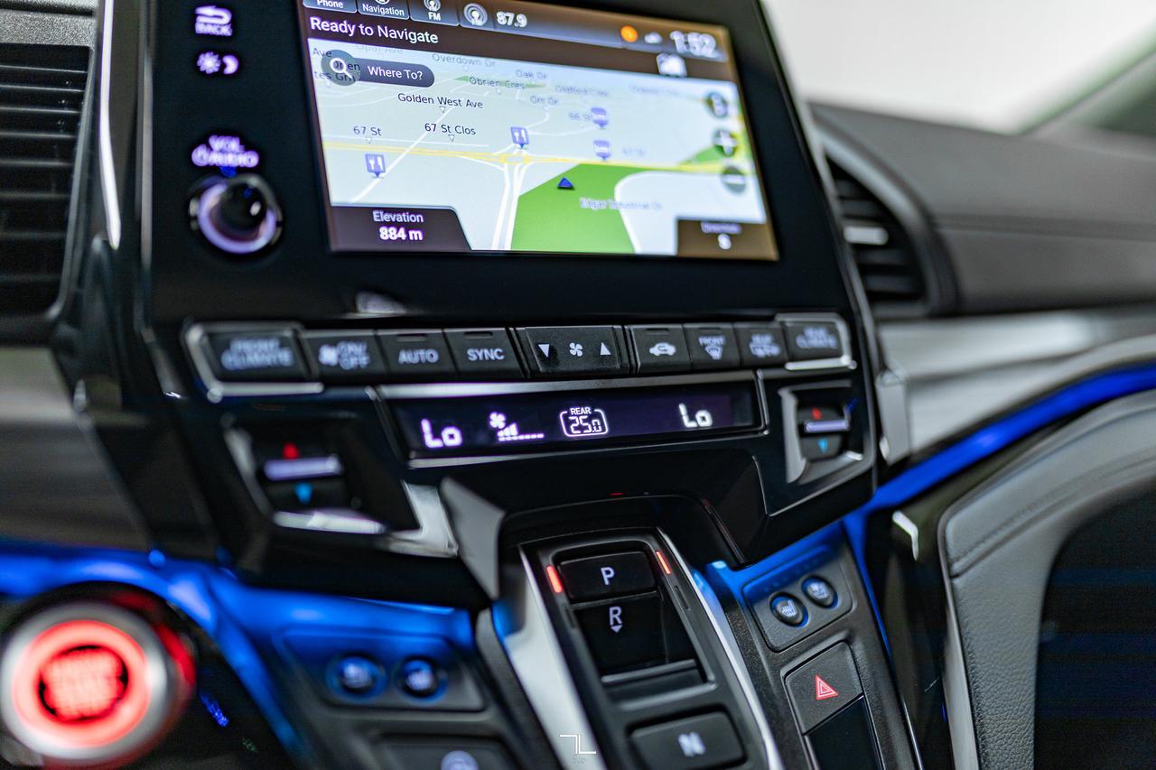 2023 Honda Odyssey Touring Leather Roof Nav DVD BCam Red Deer AB