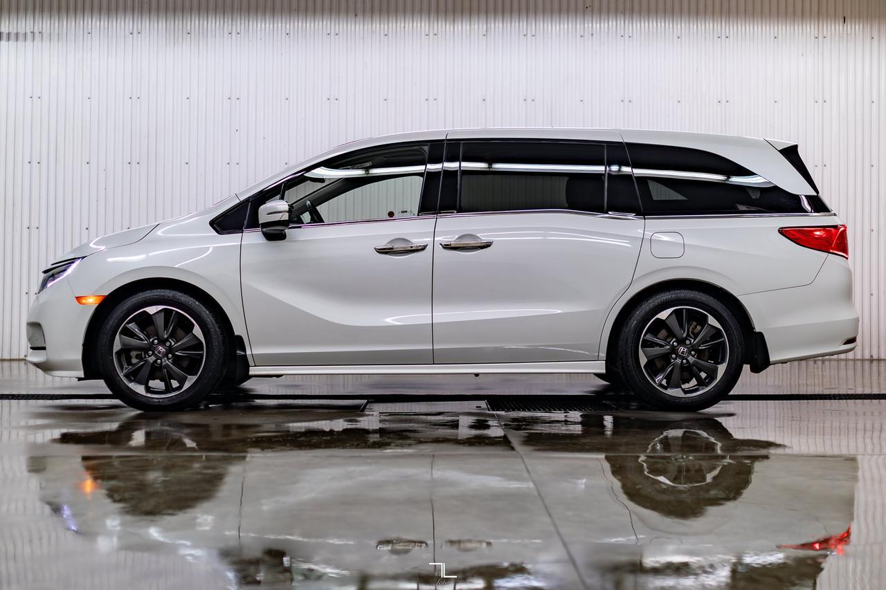 2023 Honda Odyssey Touring Leather Roof Nav DVD BCam Red Deer AB