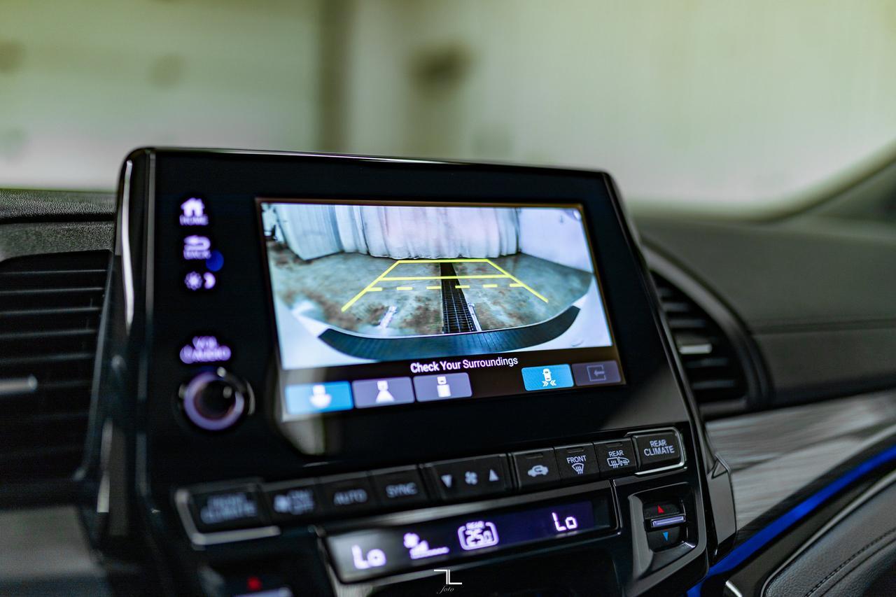 2023 Honda Odyssey Touring Leather Roof Nav DVD BCam Red Deer AB