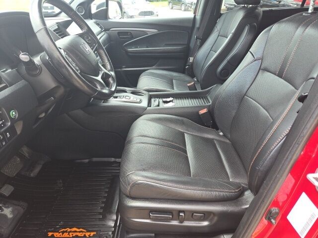 2023 Honda Passport TrailSport photo 14