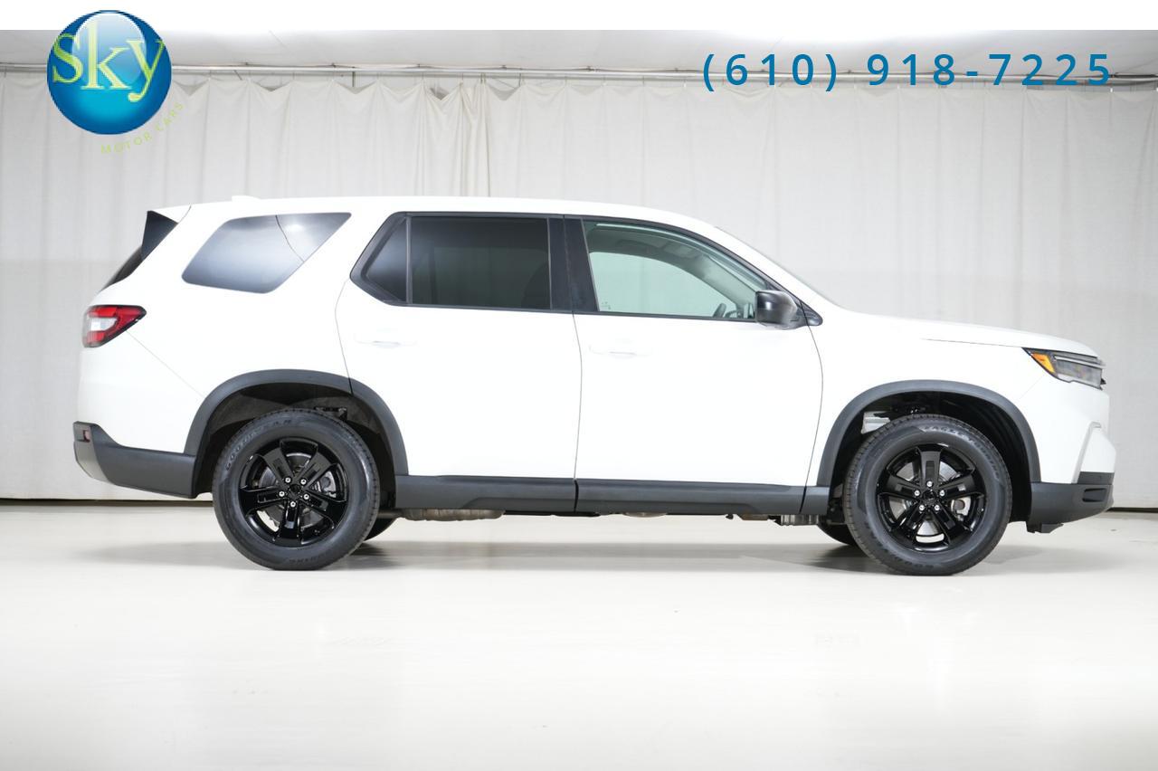 2023 Honda Pilot AWD LX 8-PASSENGER West Chester PA