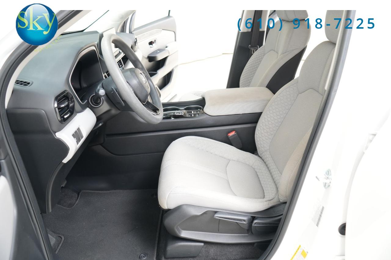 2023 Honda Pilot AWD LX 8-PASSENGER West Chester PA