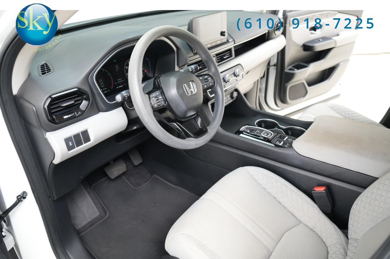 2023 Honda Pilot AWD LX 8-PASSENGER West Chester PA