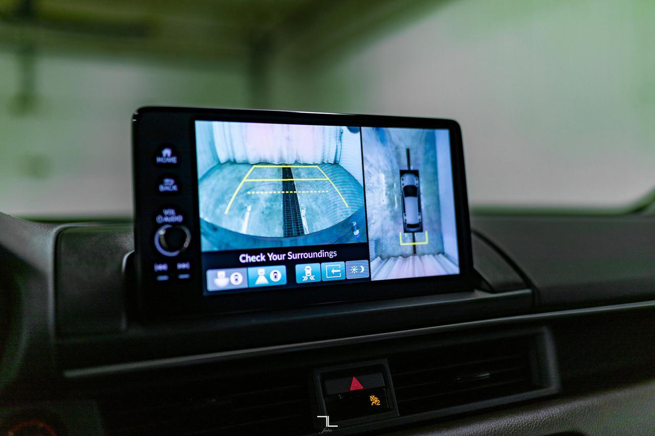 2023 Honda Pilot AWD Touring Leather Roof Nav BCam Red Deer AB